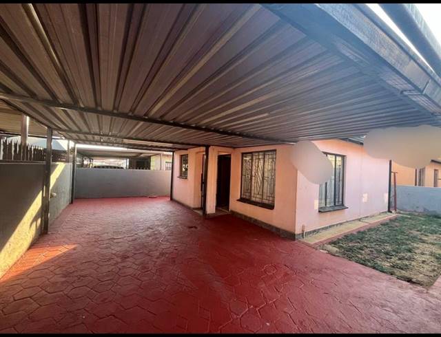 2 BEDROOM PROPERTY TO RENT IN SOSHANGUVE VV